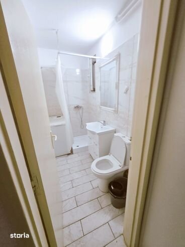 Sala Palatului, garsoniera parter/8, mobilat, utilat.