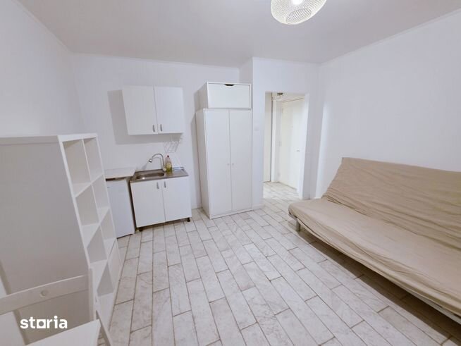 Sala Palatului, garsoniera parter/8, mobilat, utilat.
