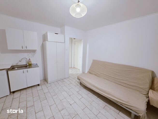 Sala Palatului, garsoniera parter/8, mobilat, utilat.