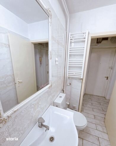 Sala Palatului, garsoniera parter/8, mobilat, utilat.